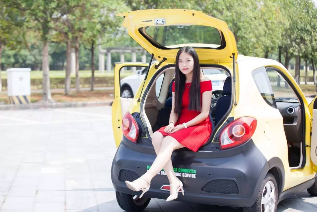 第一波中奖老师出炉啦：美女老师开小灵狗，美萌美萌的哦！