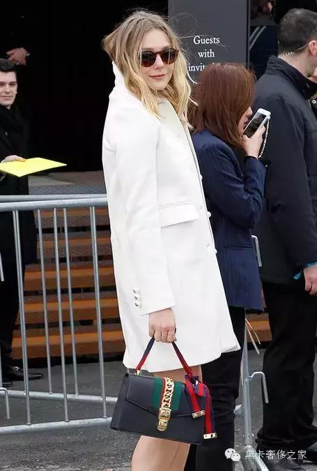 职场不输阵女生上班要背什么包?