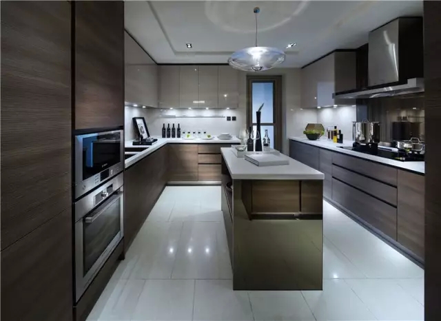 我厨房的油烟机没安到位怎么办,怎么彻底解决厨房烟道问题