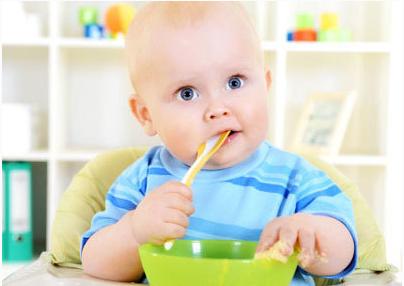 9个月的宝宝该怎么护理,九个月的宝宝的发育标准