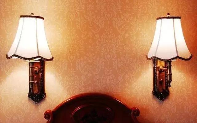 哪些壁灯在款式与价格上都适合普通家庭呢?