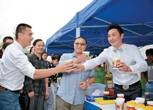 从搬尸工逆袭为亿万富翁,从搬尸工逆袭为亿万富豪