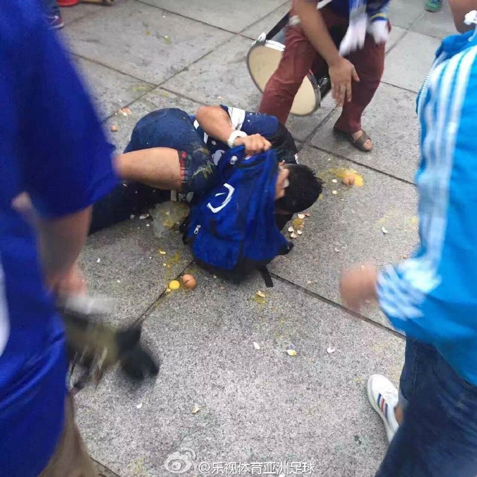 苏宁申花球迷高喊,苏宁对申花球迷