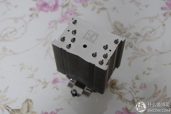 猫头鹰u9s散热器,猫头鹰散热器u9s能压14600k吗