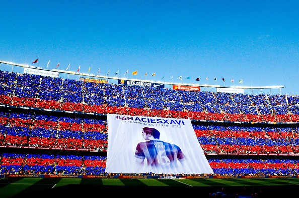 欧洲球迷看台震撼原声,死忠球迷看台有什么不一样