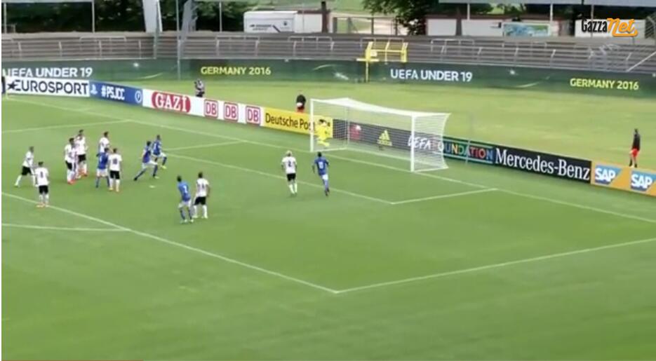 皮尔洛时期的米兰阵容,米兰18岁中锋