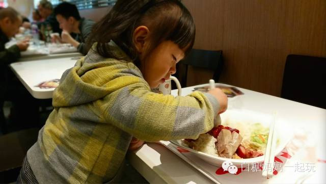 外出旅游宝宝吃什么 (3岁宝宝外出旅游怎么吃)