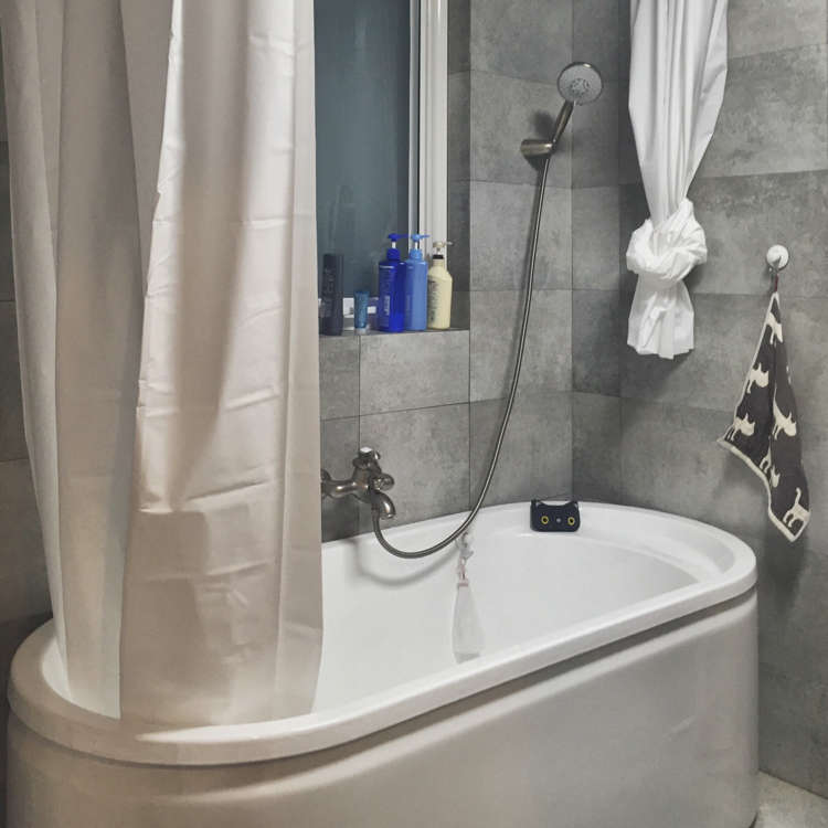 深灰色砖铺卫生间效果怎样,卫生间选了灰色砖很暗怎么补救