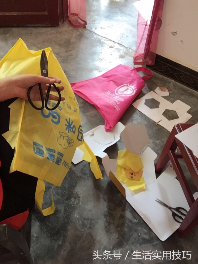 旧物改造制作足球,废物利用自制环保袋