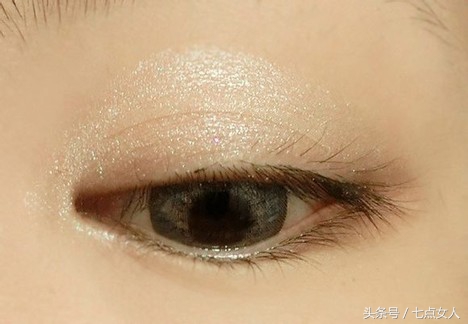 新手学化妆必备品和步骤,程十安推荐的新手化妆步骤