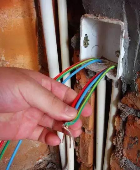 商品房电线标准及位置怎么知道,新房电线如何选择