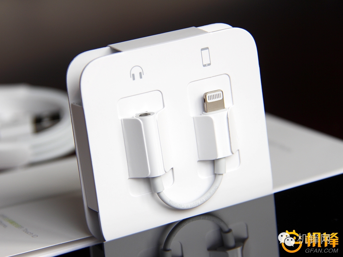 苹果7plus开箱全新亮黑色,iphone7plus开箱磨砂黑