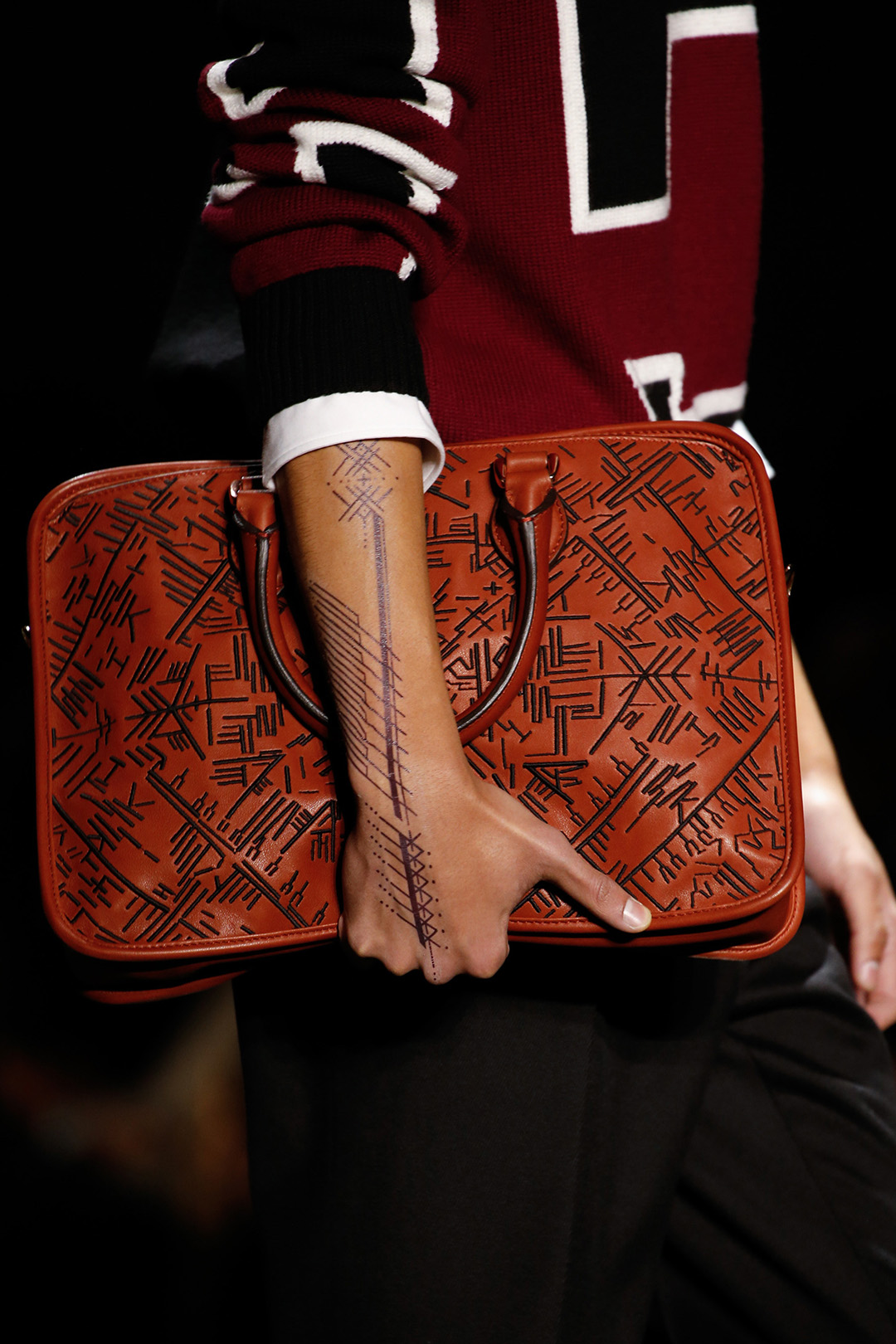 runway官网,runways