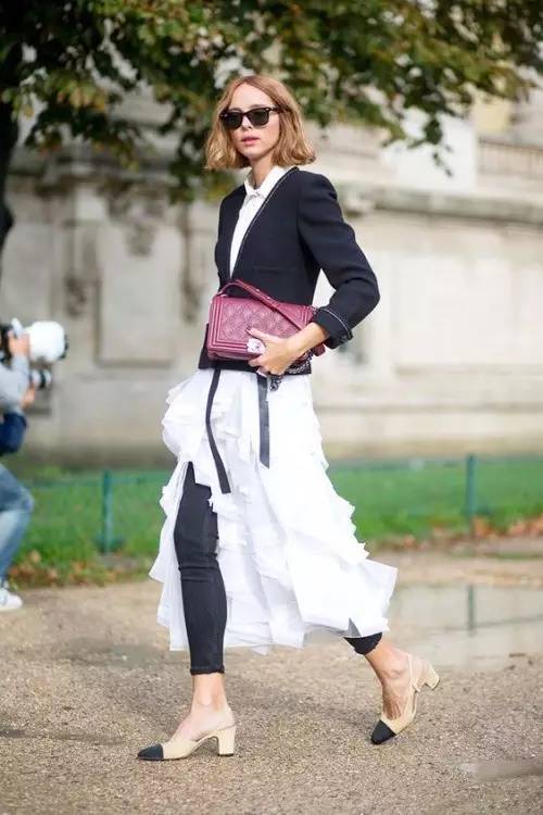 秋季不换装?夏季单品叠穿的秘密法则