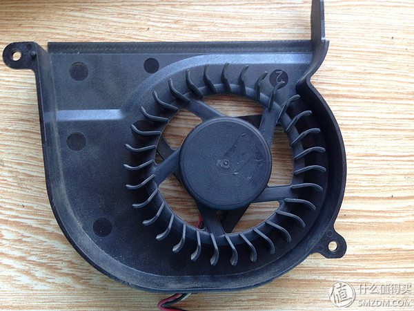 三星rv515笔记本拆机教程,三星rv420笔记本清灰