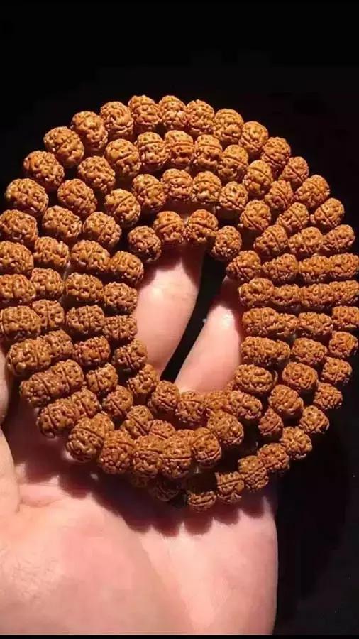 想要透红的金刚离不开“盘”与“刷”