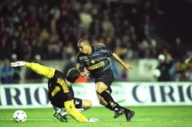 天下足球致敬十大经典,天下足球感人特辑