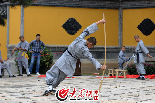 少林十八手大战洪拳,少林武僧演练少林十八手