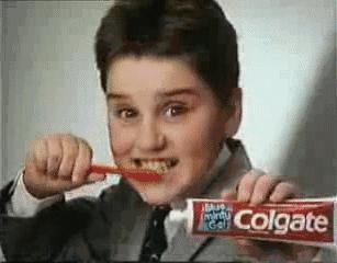 听说资深“爱牙”人士的牙刷都这样放