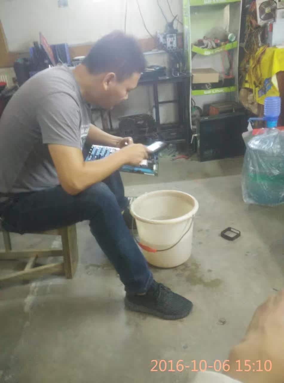 电脑主板做成桌子教程