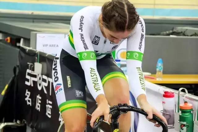 香港场地世界杯拾遗DIAO炸天连体骑行服巡礼