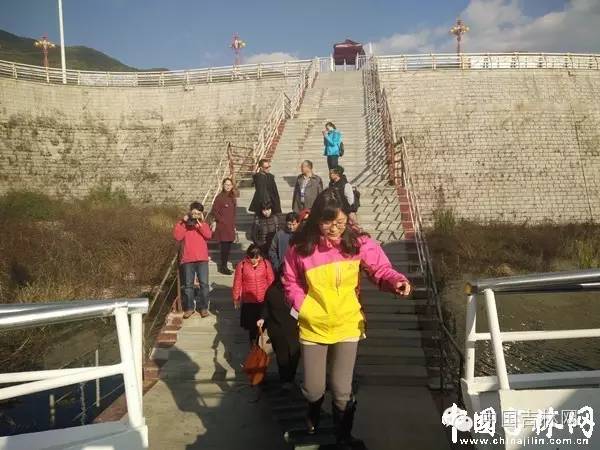 鍏ㄥ浗濯掍綋鑱氱劍鏄ュ煄,鍏ㄥ浗鐧惧濯掍綋濂斿悜姝︽眽