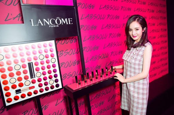 女人的红唇大戏，get爆款女王大幂幂同色唇膏，兰蔻,Lancome菁纯柔润丝缎唇膏全新上市