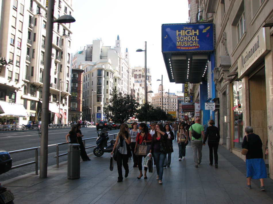 马德里不可思议镜面,马德里不可思议卡点