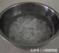 土豆粉面的制作过程,土豆粉面制作方法