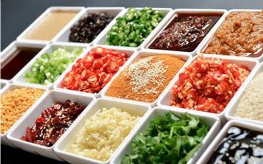 胡师傅火锅底料的炒制方法,正宗谭鱼头火锅底料配方炒制视频