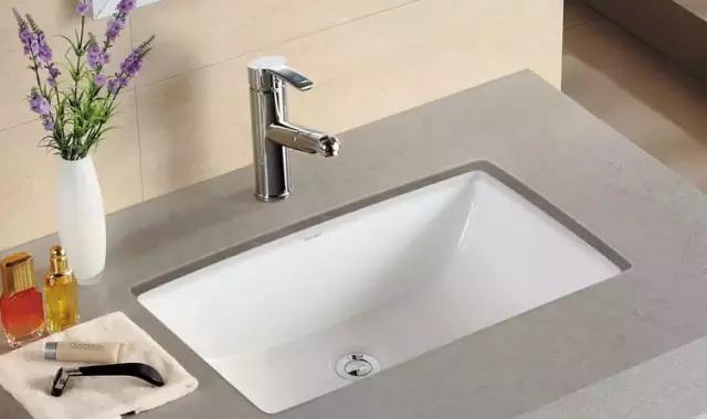 咣当!面盆脱落,到底发生了什么?补救方法奉上