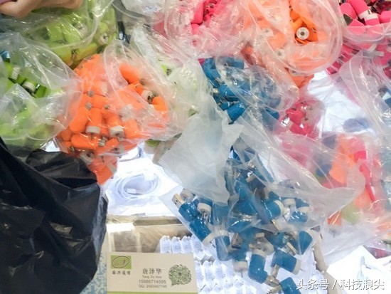 美国人看深圳华强北,华强北黑色无人机