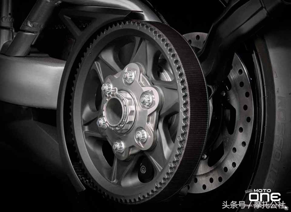 升级版恶魔来袭！杜卡迪新版大魔鬼XDiavelS售价公布