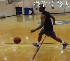 投篮虚晃右脚蹬地,投篮虚晃可以抬一只脚吗
