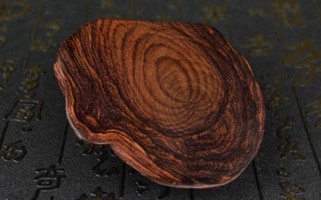 在海南买黄花梨手串,网上买海南黄花梨苗