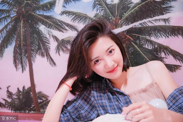 小说：刚响了两声就被她挂断，总裁老公震惊：这女人敢挂我电话？