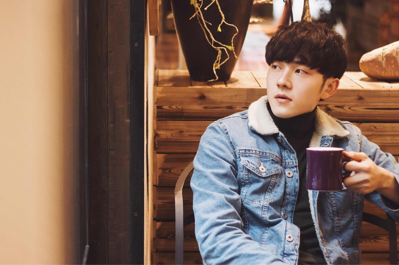 小说：女子公交车上偶遇让她心动的帅哥，幸福来的太突然了