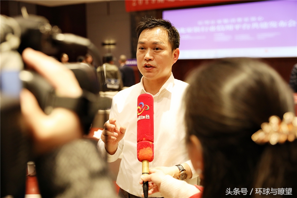 信用让消费更省心,信用让消费更放心