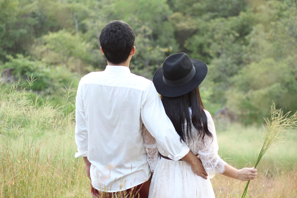 性格外貌娇艳的小说女主,相貌妖娆的女主小说