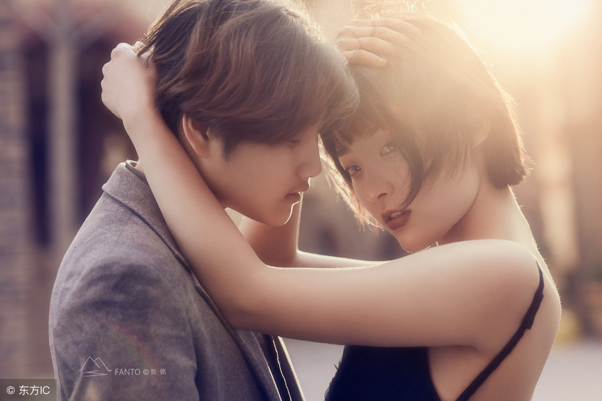 小说：满室玫瑰的芬芳，他却觉得自己只闻到了她最喜欢的柠檬清香