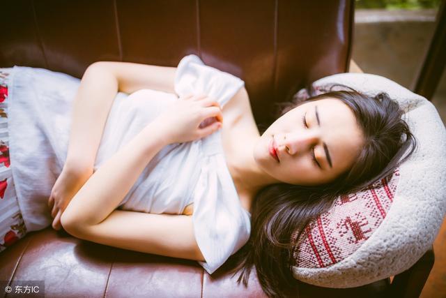 小说面对危机他临危不乱,小说总裁陷入危机