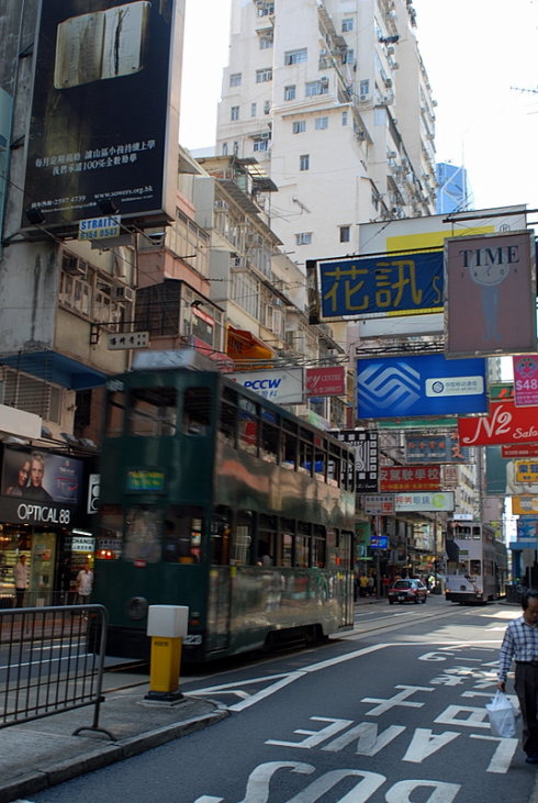 40%香港人认为财富自由门槛是1000万港币，比内地期望值还低