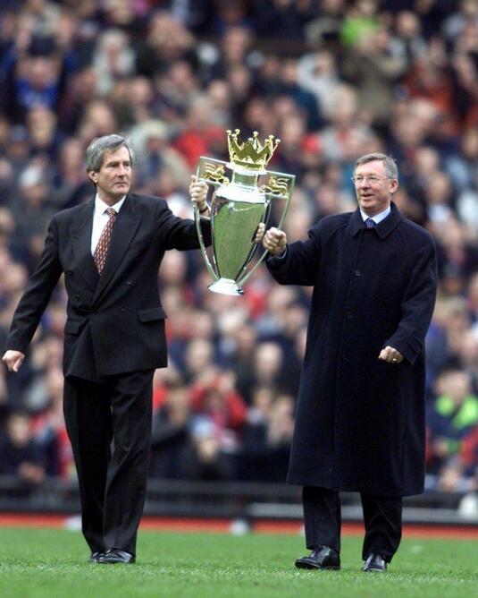 曼联的辉煌时代弗格森王朝,曼联王朝弗格森