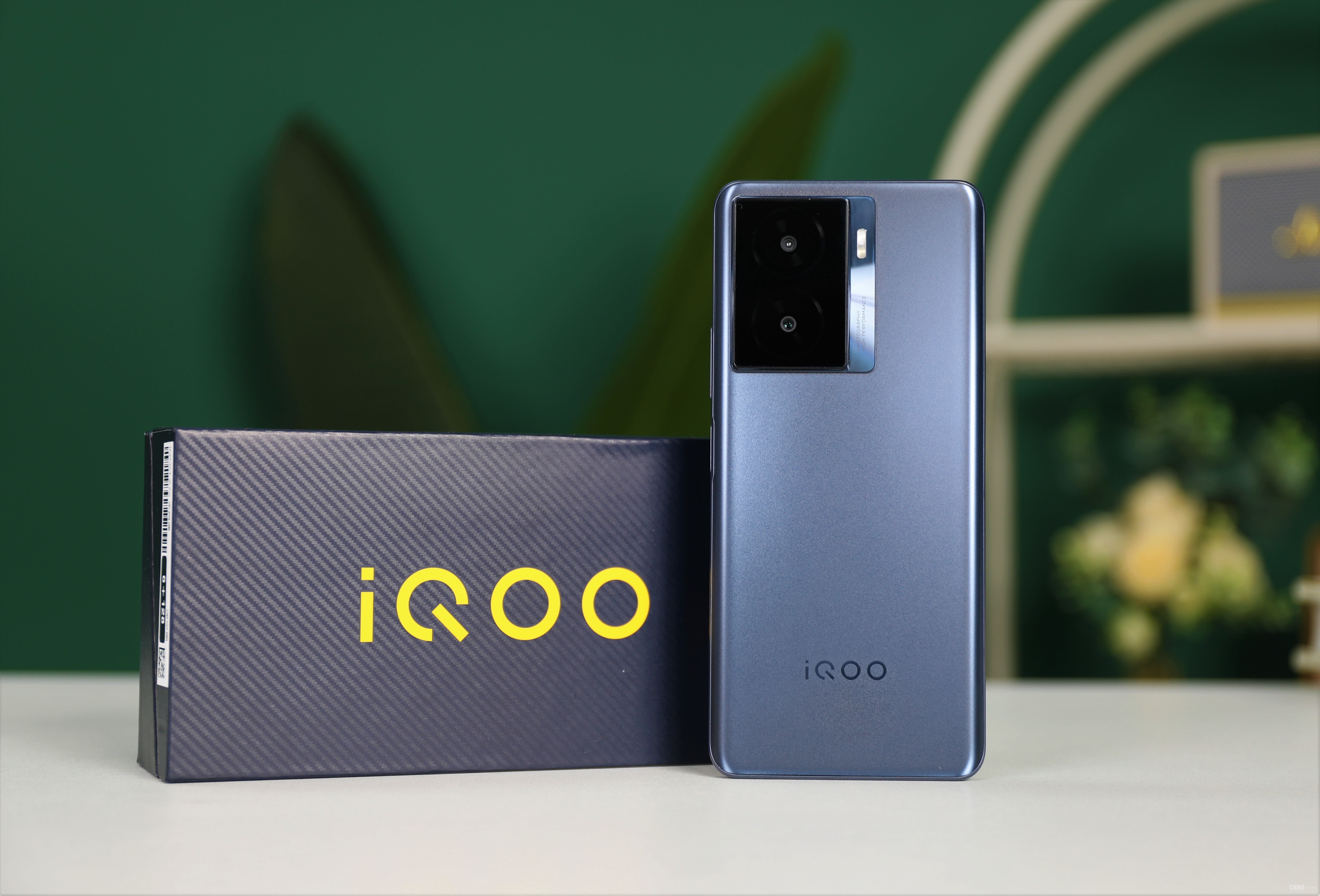 推荐几款性能强劲性价比高的手机,不到2000元目前这4款手机最值得买