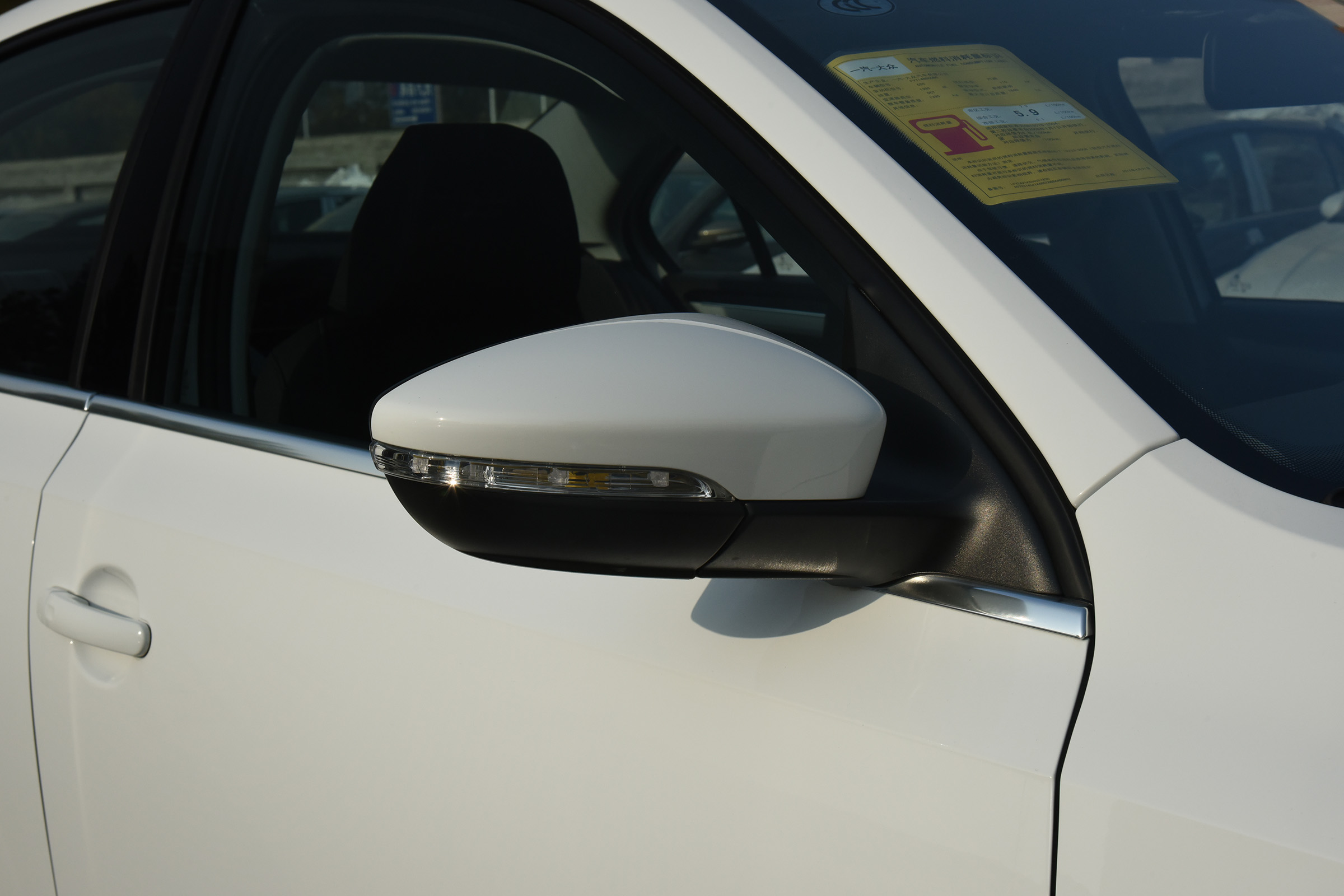 速腾车天窗漏水地毯湿了怎么解决,大众速腾驾驶室漏水怎么回事