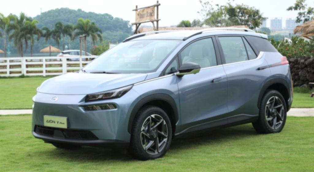 埃安vplus2023款对比宋plusev,埃安vplus七座和宋maxdmi