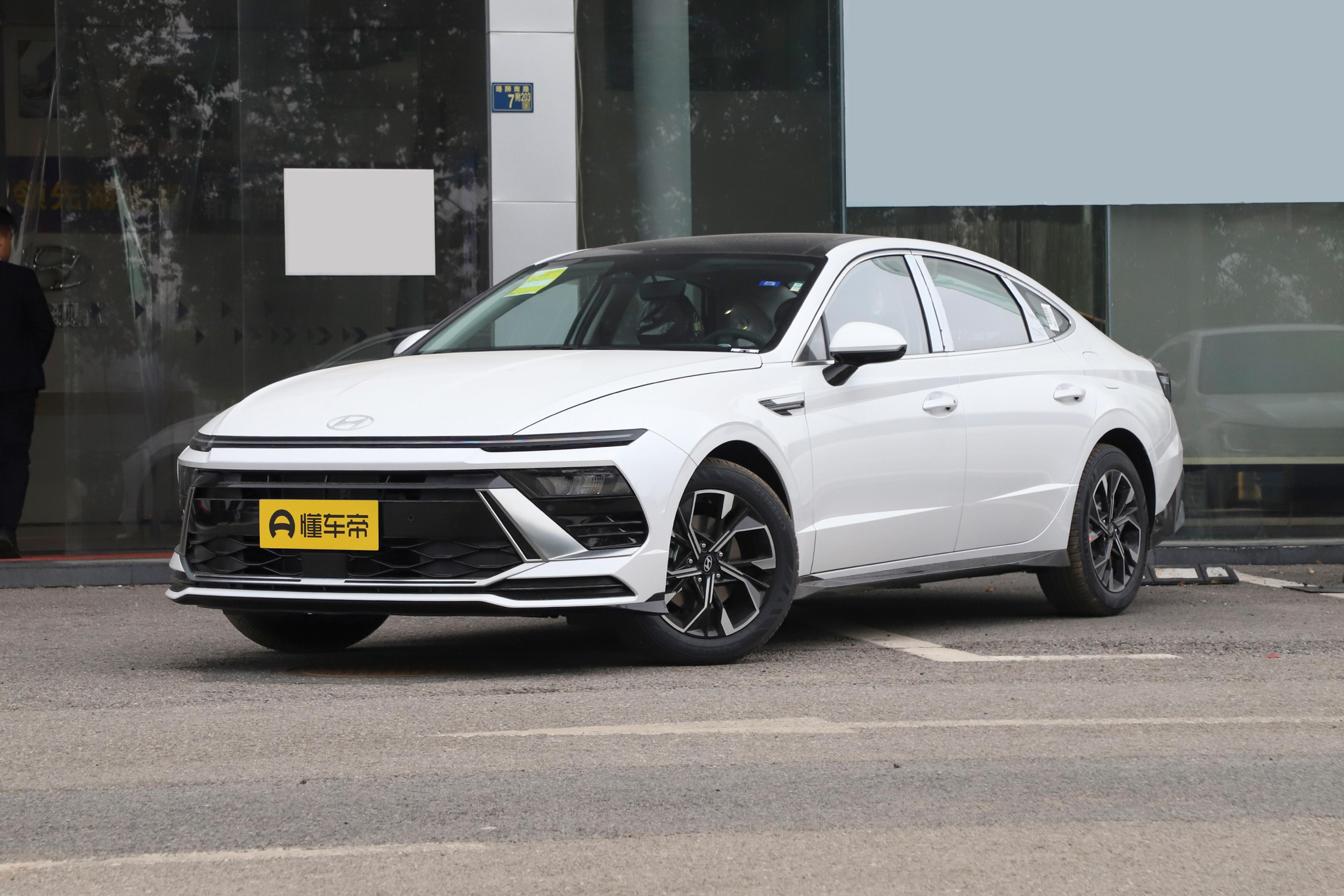 雅阁君威对比,天籁君威蒙迪欧索纳塔怎么选