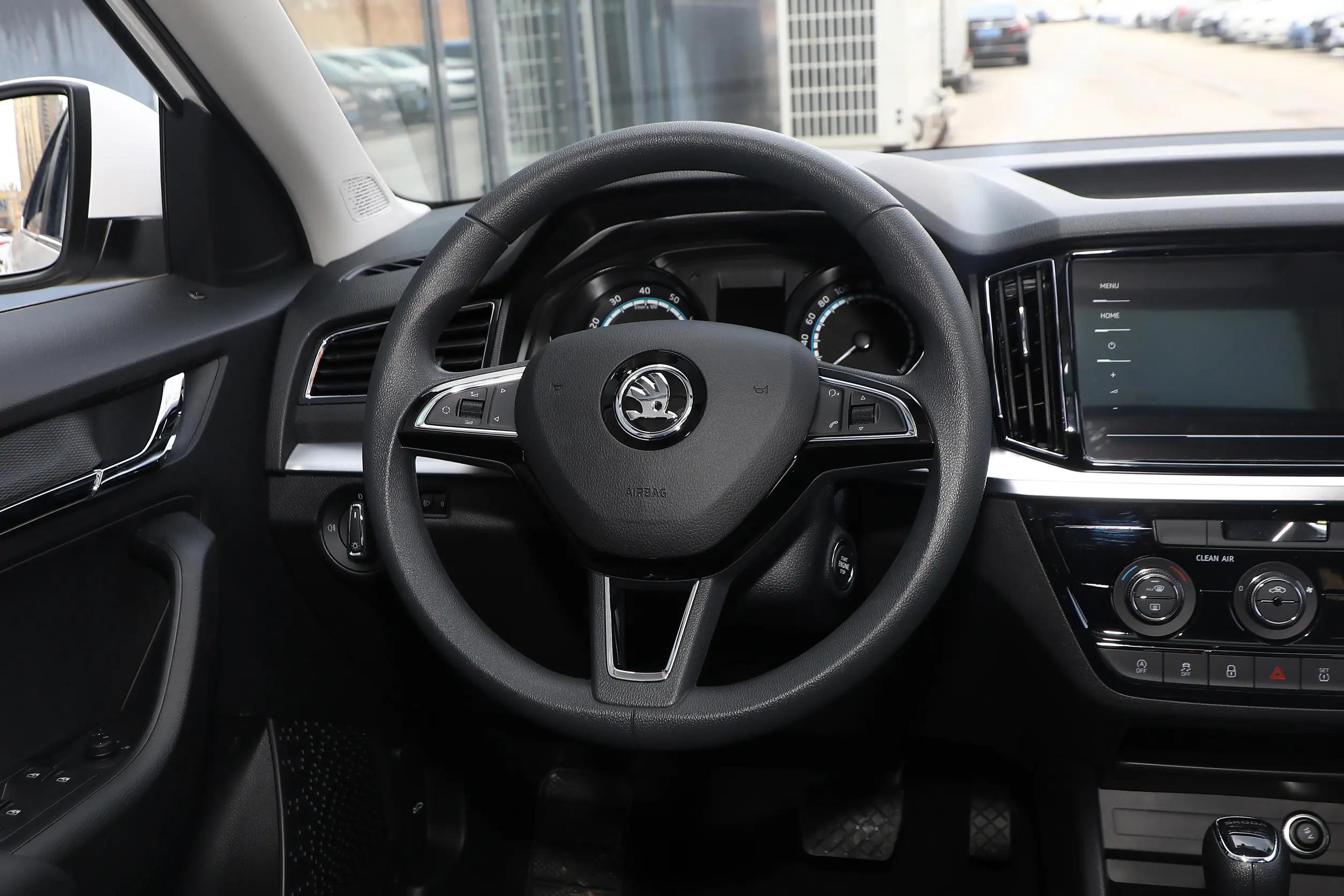 柯米克高性价比德系suv,5-8万小型suv2021柯米克