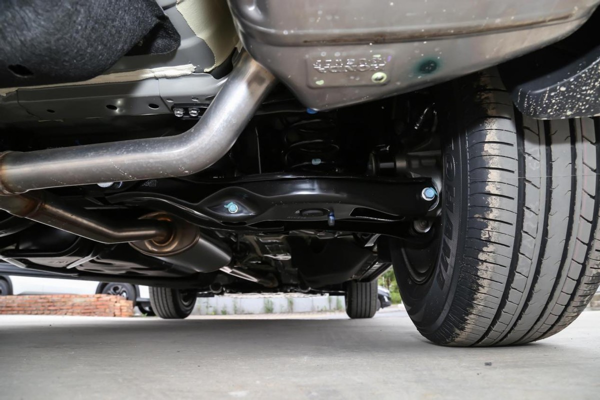 试驾本田crv2.0升混动四驱,体验全新款插电混动crv