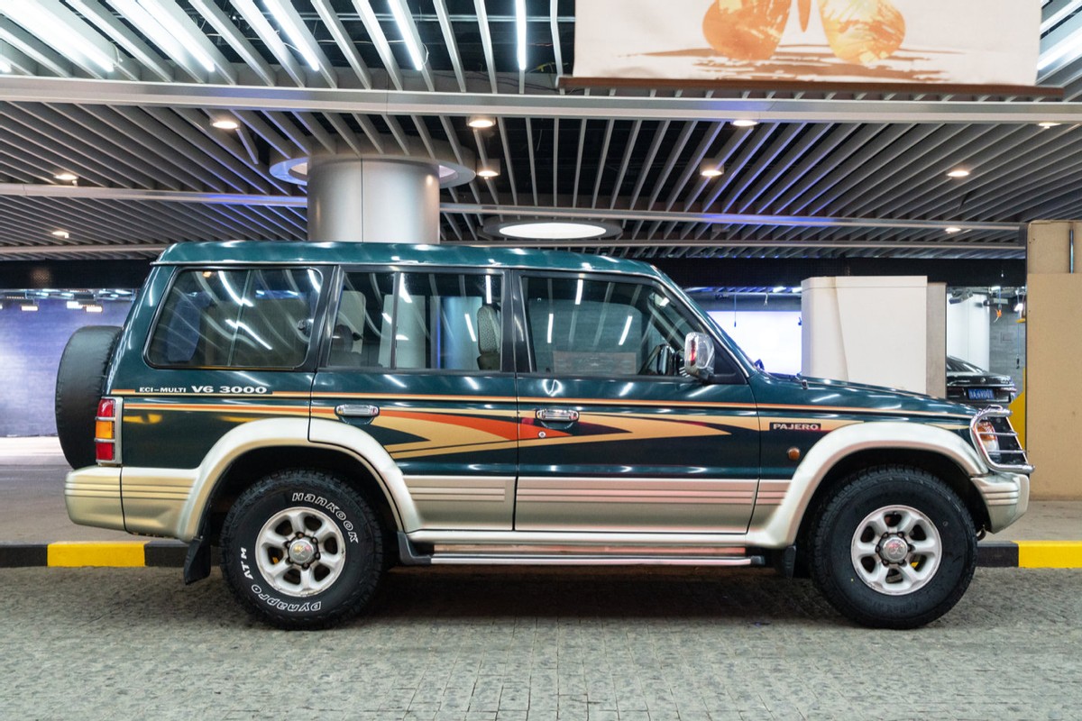 二手手动山猫帕杰罗v33,山猫帕杰罗v33漂移